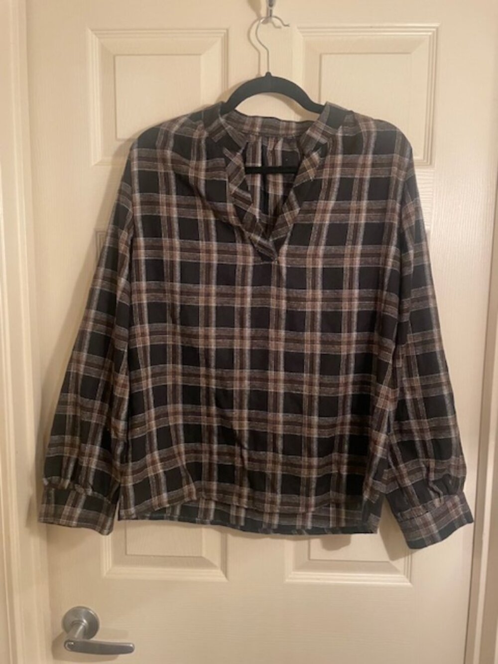 Women’s Plaid Long Sleeve Blouse Brown Gray Blue– Approx. Medium – Like New
